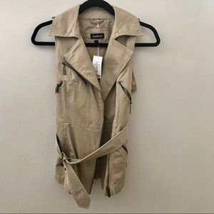 Bebe Khaki vest (XS)